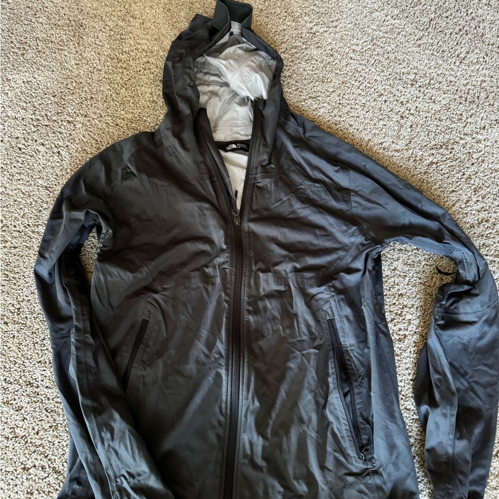 Men’s North Face jacket